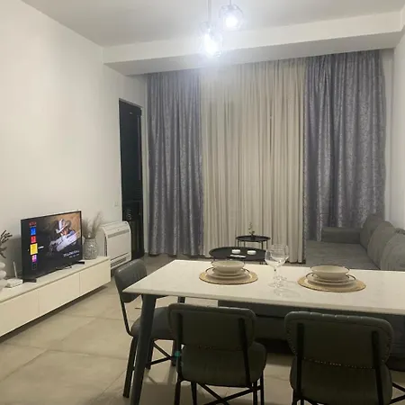 Luxury Square 21 아파트 티라나